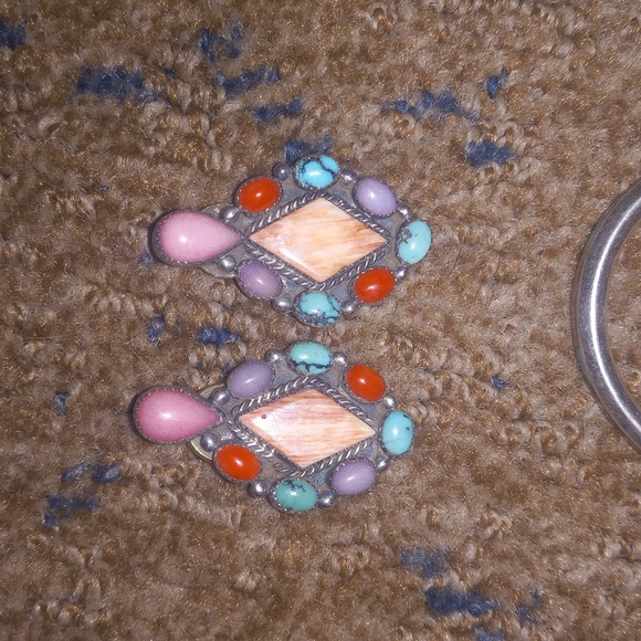 Turquoise - Picture 3 of 3